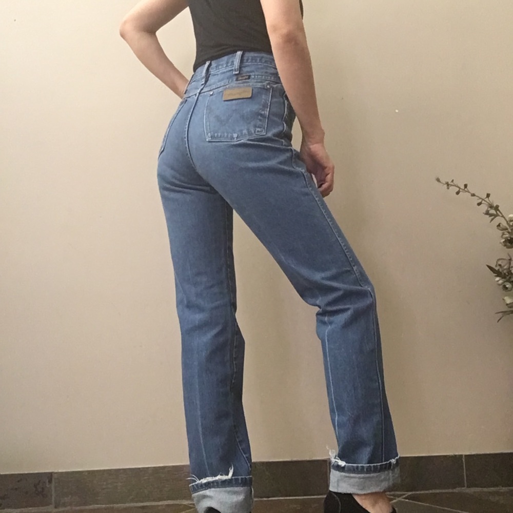 Vintage high waisted Wrangler jeans - Picture 6 of 8